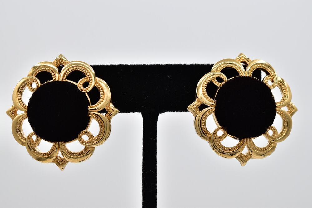 Vintage Avon Black Velvet Scroll Filigree Statement Earrings Gold Tone 90s BinAZ